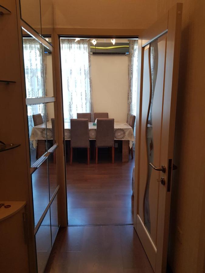Central Baku Luxury Apartment On Nizami Street Bagian luar foto