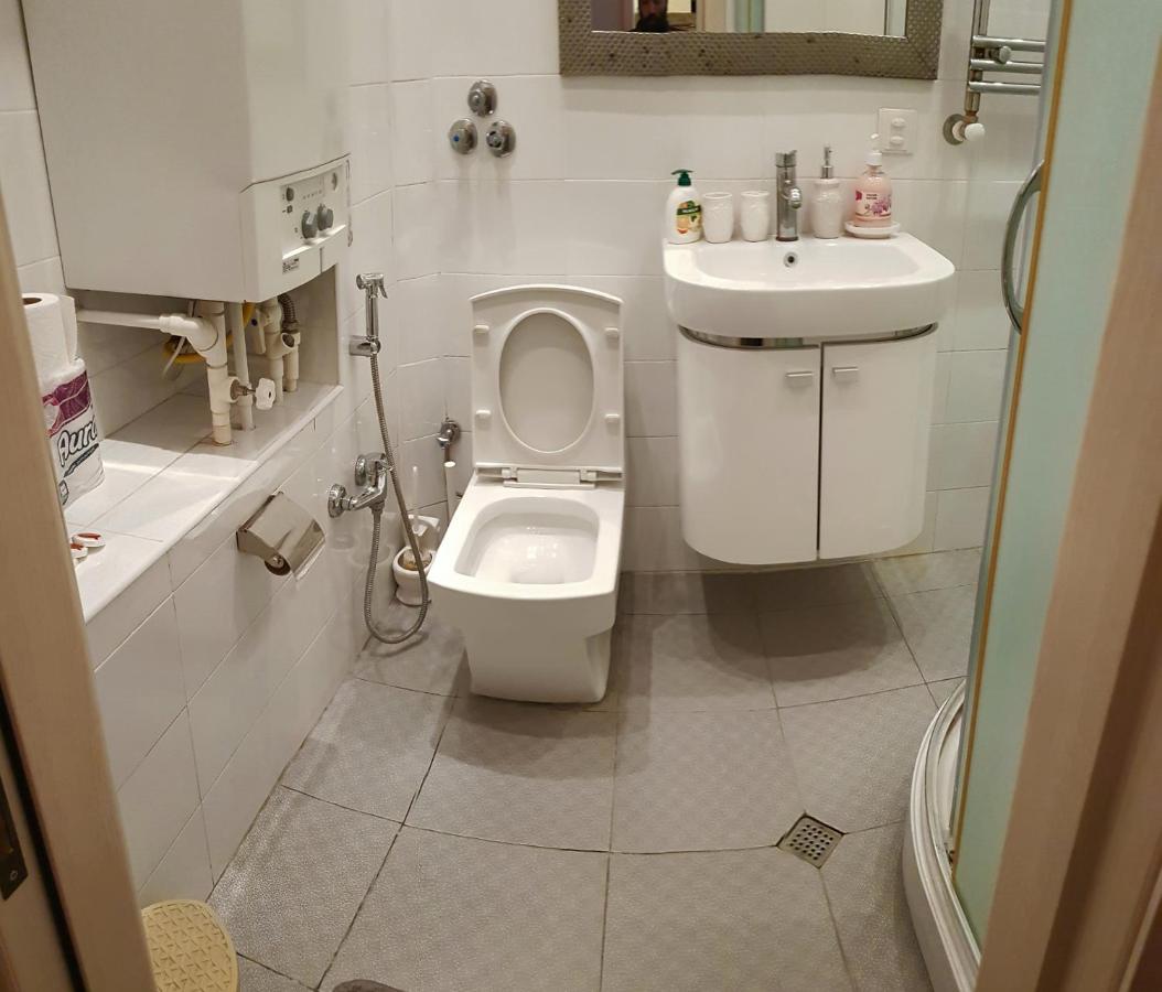 Central Baku Luxury Apartment On Nizami Street Bagian luar foto