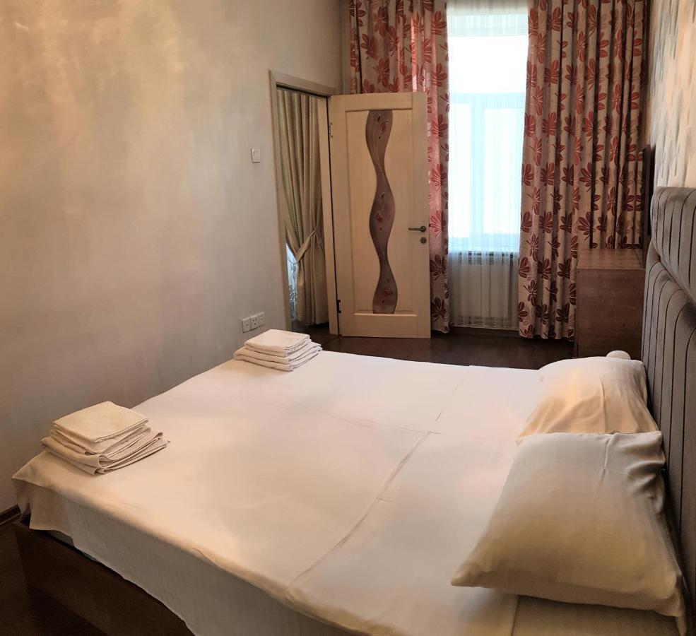 Central Baku Luxury Apartment On Nizami Street Bagian luar foto